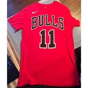 The Nike Tee Demar DeRozan Chicago Bulls Jersey #11 T Shirt Red Size Small